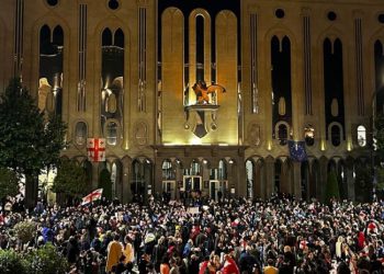 რუსთაველის გამზირი, სადაც ამ წუთებში რუსული კანონისსაწინააღმდეგო აქცია მიმდინარეიბს,  გადაიკეტა