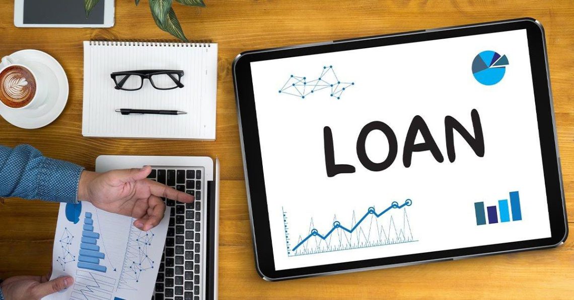 „შავ სიაში“ მყოფი პირების რაოდენობა მცირდება – რამდენი ადამიანი ვერ იხდის სესხს საქართველოში?