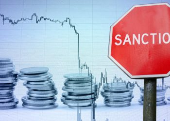 “შესაძლოა, თანხა ვერ გადავრიცხოთ ან დამატებითი საბუთები დაგვჭირდეს“ – როგორ აისახება სანქციები მოქალაქეებზე