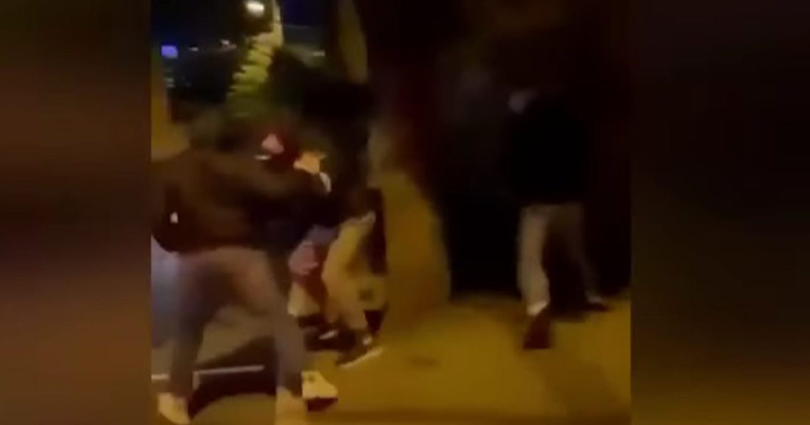 🎥ბაიკერ ლაშა ღვინიანიძეს თავს დაესხნენ – ვრცელდება ვიდეო, სადაც ჩანს, როგორ უსწორდება ფიზიკურად ღვინიანიძეს რამდენიმე პირი 