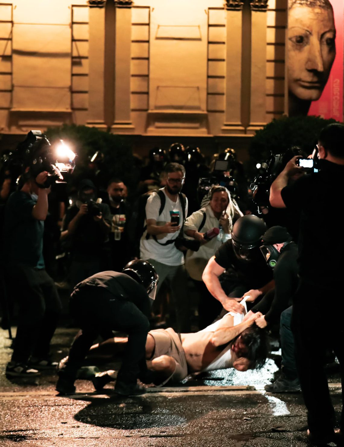 ცნობილია კიდევ 6 სპეცრაზმელის ვინაობა, რომელიც აქციაზე ბავშვებს გამეტებით ურტყამდა