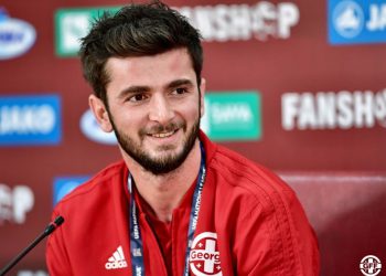 ,,ცხოვრებაში დგება მომენტი, როცა დუმილი დანაშაულია… არა რუსეთს! არა ძალადობას” -ქვილითაია ოცნების სასტიკ დარბევებს გმობს