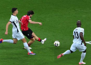 🎥კვარაცხელიას სადებიუტო გოლი ევროპის ჩემპიონატზე და ემოციები