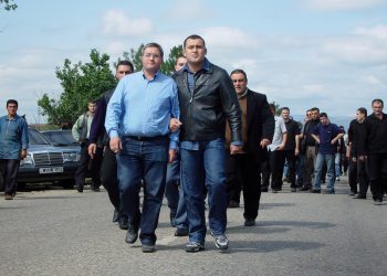 გივი თარგამაძესთან ჩახუტებული ბექა ოდიშარია – ფოტო რომელიც აქამდე არავინ იცოდა