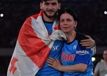 ვრცელდება ხვიჩა კვარაცხელიასა და დედის მიმოწერა მატჩამდე, რომელმაც ინტერნეტი მოიცვა