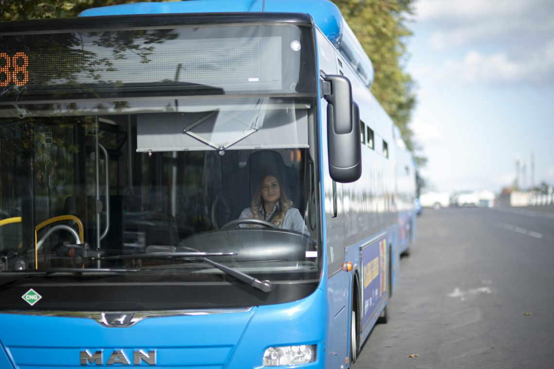 თბილისში, ავტობუსებზე მძღოლის პოზიციაზე 46 ქალია დასაქმებული