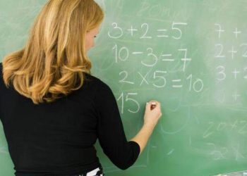 რამდენი ლარით იზრდება მასწავლებლების ხელფასი ივლისიდან?