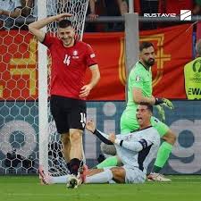 🎥რას ჰყვება ლუკა ლოჩოშვილი კრიშტიანუ რონალდუზე – კადრებმა ინტერნეტი გაამხიარულა