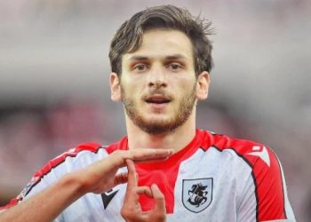 წარმატებული დრიბლინგების რაოდენობით ხვიჩა კვარაცხელია პირველ ადგილზეა