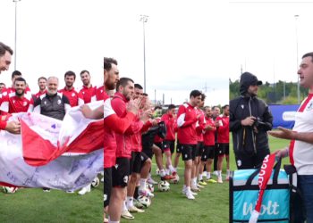 საქართველოს ნაკრებს განსაკუთრებული სტუმარი ეწვია – გულშემატკივარმა მოპედით 4000 კილომეტრი გაიარა და გუნდს ქვეყნის დროშა ჩაუტანა