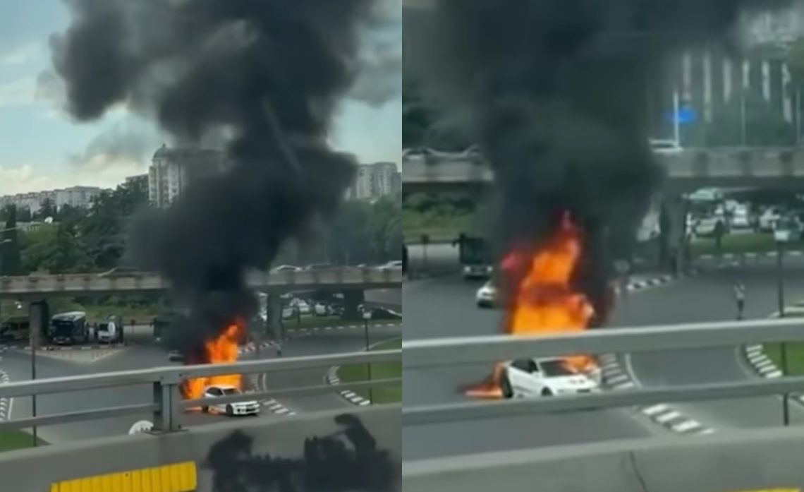 🎥 გმირთა მოედანზე მანქანას ცეცხლი გაუჩნდა – რა ვითარებაა ადგილზე?