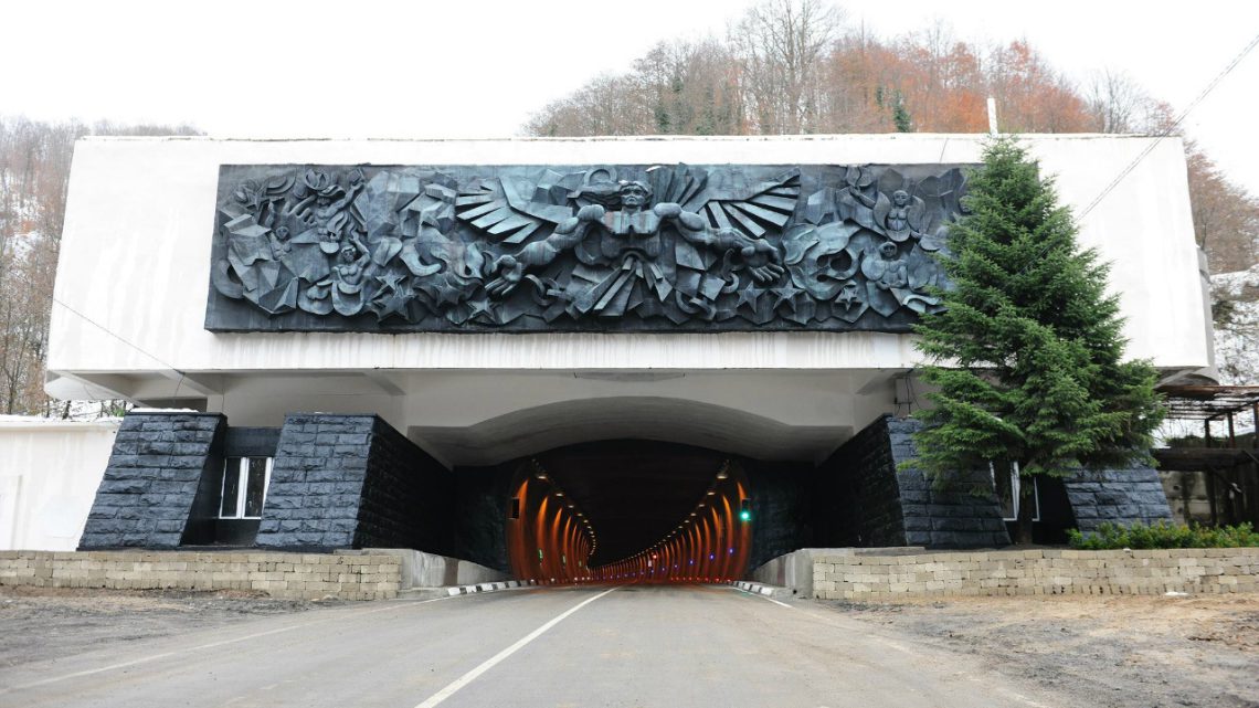 რიკოთზე ტრანსპორტის მოძრაობა აიკრძალა – მნიშვნელოვანი ინფორმაცია მძღოლებისთვის