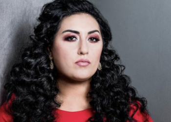 “იმ დროს თანხა არ გვქონდა. მე და მამაჩემი კარდაკარ დავდიოდით”– ანიტა რაჭველიშვილი მისი ცხოვრების მძიმე პერიოდს იხსენებს