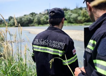 მაშველებმა მტკვრიდან შუახნის ქალი ამოიყვანეს