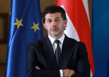 კალაძე ავარიული სახლების ჩანაცვლებასთან დაკავშირებით განცხადებას ავრცელებს