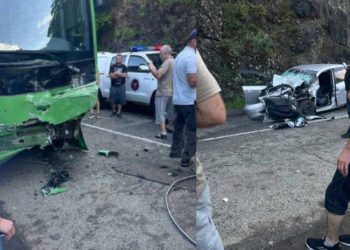 ბათუმი-ხულოს ავტობუსი ავარიაში მოყვა – დაიღუპა ერთი ადამიანი, არიან დაშავებულები