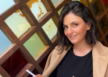 “ჩემი თავმოყვარეობა არ მომცემს უფლებას ეს შემწეობა მივიღო“ – რატომ დაუბრუნა პედაგოგმა მინისტრს 157 ლარი?