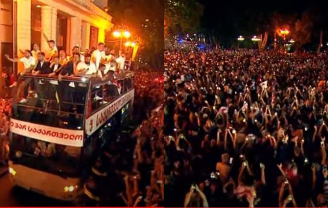 🎥Reuters-ი თბილისში მიმდინარე მოვლენებს Facebook-ის პირდაპირი ეთერით აშუქებს