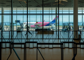 მსოფლიოში 1000-ზე მეტი ფრენა გაუქმდა – რა ხდება აეროპორტებში?