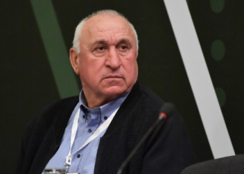 თენგიზ სულაქველიძე იუბილარია – “ყველაზე მეტად გული იმაზე მწყდება, რომ საქართველოს ნაკრებში არ მითამაშია”