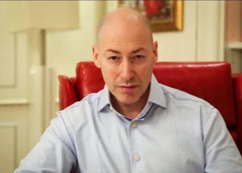 დიმიტრი გორდონს რუსეთში 14 წლით პატიმრობა მიუსაჯეს – მიზეზი ვიდეომიმართვა გახდა