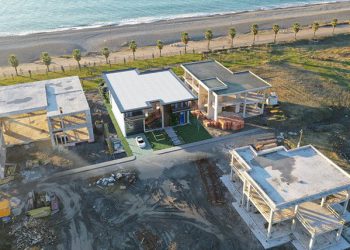 “ინფრასტრუქტურა, რომელიც შავი ზღვის სანაპიროზე შენდება, შეიძლება აღმოჩნდეს წყალში”- რა პროგნოზს აკეთებს ნინო ჩხობაძე?