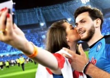 “ორსული ნიცა ულამაზესია” – ხვიჩა კვარაცხელია მეუღლის ფოტოს აქვეყნებს