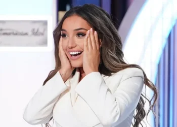 "ჩემი ტყუპისცალი და ვიპოვ" – რა ფოტოს აქვეყნებს ნუცა ბუზალაძე?