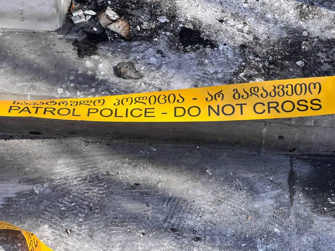 ბათუმში, მშენებლობაზე დასაქმებული არასრულწლოვანი სიმაღლიდან ჩამოვარდა და დაიღუპა – რა ინფორმაცია ვრცელდება ადგილიდან?