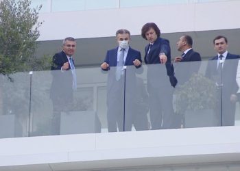 ბიძინა ივანიშვილი “ოცნების” ახალი ოფისის გახსნას დაესწრო