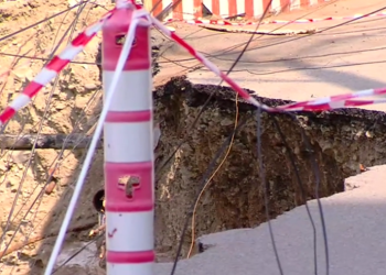 თბილისი ტრაგედიას გადაურჩა – ვაკეში საავტომობილი გზის ნაწილი ჩამოიშალა