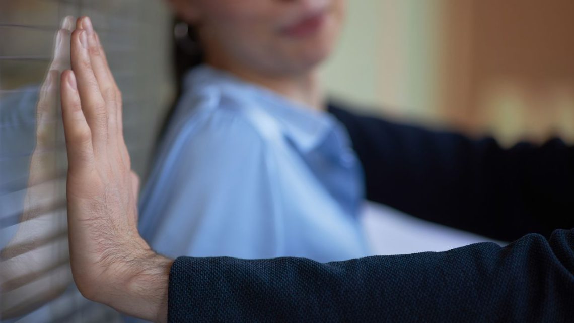 ქალი ამბობს, რომ გაგუას კლინიკაში დაცვის თანამშრომელმა სექსუალურად შეავიწროვა