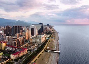 “არ შეიძლება განაშენიანების ისე განვითარება, რაც ხდება სანაპიროებზე – ეს ყველაფერი შეიძლება წყალში ჩადგეს“