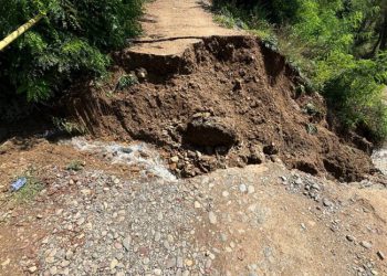 მეწყერი და ჩავარდნილი გზა ხაშურში – რა ზარალი მიადგა სოფელს სტიქიის შედეგად?