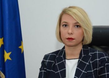 “არ შეიძლება, დენის და გაზის გარეშე რჩებოდეს ოჯახი, სადაც ბავშვები ცხოვრობენ” – ნინო ლომჯარია