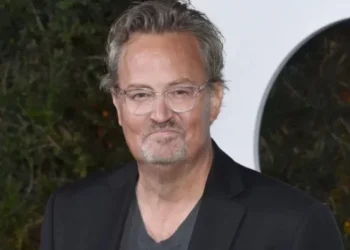 მსახიობ მეთიუ პერის გარდაცვალებასთან კავშირში მყოფი 5 პირი დააკავეს – დაკავებულებს შორის არიან ექიმები და მსახიობის თანაშემწე