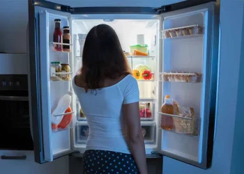 რატომ არ უნდა ვჭამოთ ძილის წინ