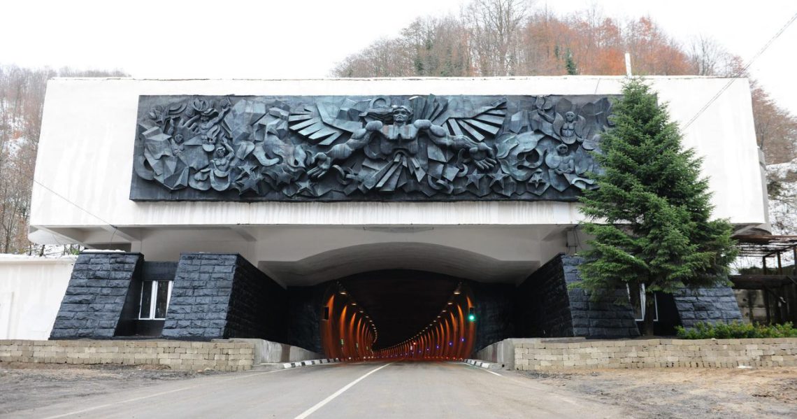 რატომ იყო რიკოთზე მოძრაობა შეზღუდული? – საავტომობილო გზების დეპარტამენტი განცხადებას ავრცელებს