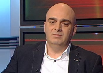 “შეწყვიტეთ ხალხის მოტყუება – რასაც აკეთებთ, ეს არის დანაშაული”– სანდრო ბრეგაძე “ოცნებას” მიმართავს