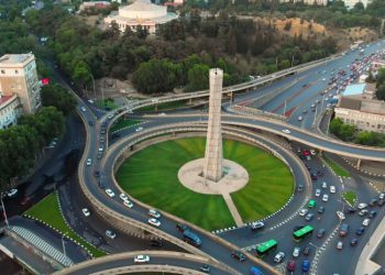 გმირთა მოედნის ესტაკადაზე 10 დღით გადაადგილება ნაწილობრივ შეიზღუდება