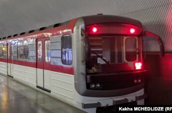 თბილისის მეტროს საბურთალოს ხაზზე შეფერხებაა – რა გახდა შეფერხების მიზეზი?