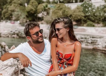 ანნა და ლილი სულაბერიძეების შეხვედრა – ნოე სულაბერიძე ქალიშვილების ემოციურ კადრებს გვიზიარებს