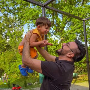 "უსაყვარლესი ნათლია და ნათლული"- ანრი ჯოხაძე გალასთან ერთად გადაღებულ ფოტოს აქვეყნებს