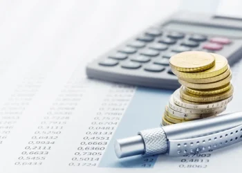 საქსტატის განცხასდებით, საქართველოში საშუალო ხელფასმა 2 004 ლარი შეადგინა-ყველაზე დაბალი საშუალო ხელფასი განათლების დარგშია