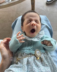 "დე­დის რო­ლის შეს­რუ­ლე­ბა პა­ტი­ვი, კომ­პლი­მენ­ტი და ბედ­ნი­ე­რე­ბა გახ­ლავთ"- რას წერს ილია თოფურიას მეუღლე დედობაზე?