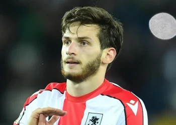 ამ წუთებში ხვიჩა კვარაცხელია მიმართვას ავრცელებს