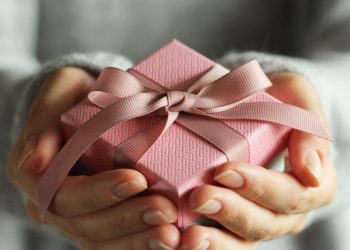 7 ნივთი, რომელიც არ უნდა შეარჩიოთ საჩუქრად