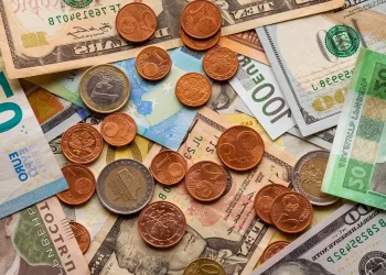 რა ფასად შეიძენთ დოლარს და ევროს?