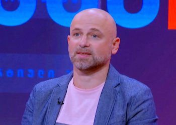 “პოლიტკოსებს ერთი ცუდი თვისება აქვთ…”– რას წერს მერაბ მეტრეველი?