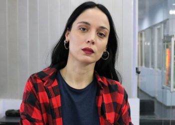 “რამდენიც არ უნდა მწყევლოთ და მლანძღოთ…” – ნანკა კალატოზიშვილი სპეციალურ მიმართვას ავრცელებს